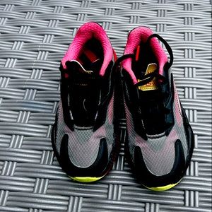 Sonic Hedgehog Puma sneakers size 12